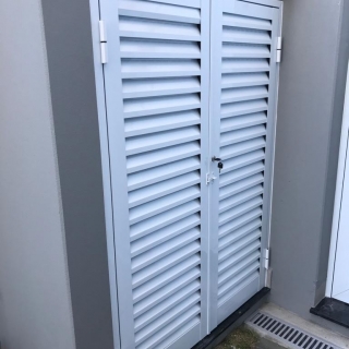 Portinhola tipo armário ferramentas com chave Portinhola tipo armário ferramentas com chave