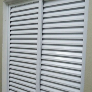 Veneziana 3 Folhas Mod. 1  Veneziana 3 Folhas Mod. 1