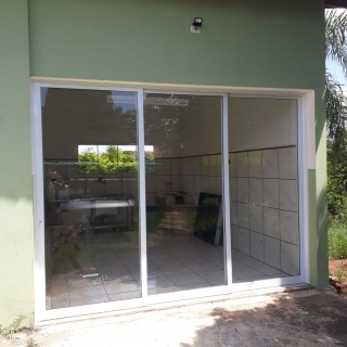 Porta de esquadria 3 folhas 